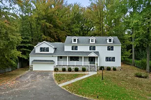 39A Barlow Ln, Rye, NY 10580 - Photo 2