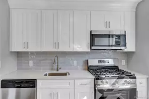 318 Vincent Ave, Lynbrook, NY 11563 - Photo 10