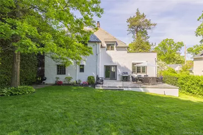 209 Pondfield Road W, Bronxville, NY 10708 - Photo 30