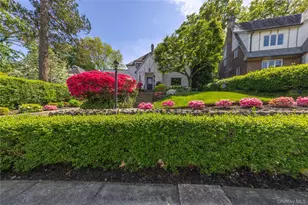 209 Pondfield Rd W, Bronxville, NY 10708 - Photo 32