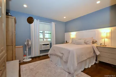 18 Glen Hollow Drive #F13, Holtsville, NY 11742 - Photo 12