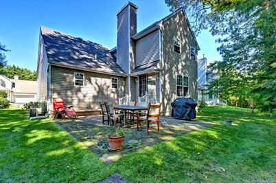 410 Mystic Way, Bay Shore, NY 11706 - Photo 32