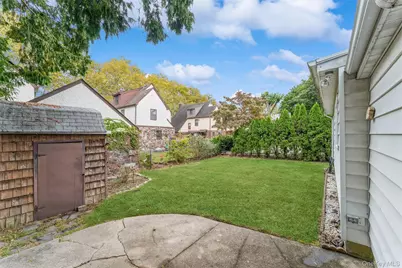 596 Foch Boulevard, Williston Park, NY 11596 - Photo 28