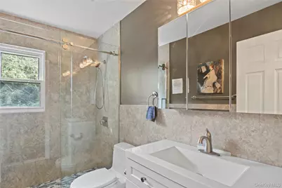 11 Glenwood Road, Glen Head, NY 11545 - Photo 18