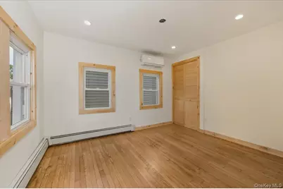 132-A Raymond Street, Rockville Centre, NY 11570 - Photo 6