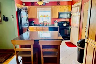 404 Kensington Ct, Copiague, NY 11726 - Photo 10