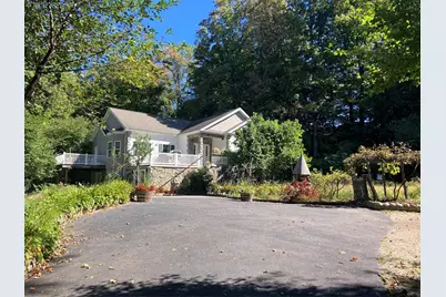 19 Stevenkay Place, Fishkill, NY 12524 - Photo 2