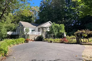 19 Stevenkay Pl, Fishkill, NY 12524 - Photo 2