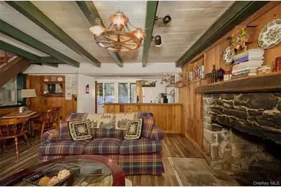 356 Rossway Road, Pleasant Valley, NY 12569 - Photo 36