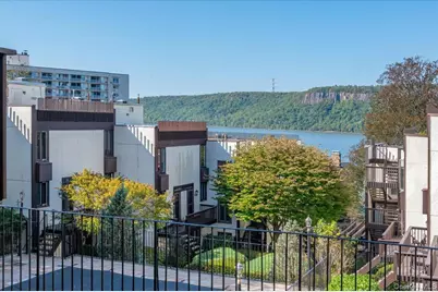 1200 Warburton Avenue #21, Yonkers, NY 10701 - Photo 8