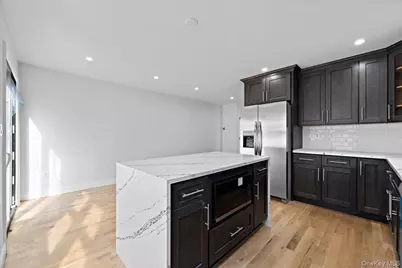 93 Thurton Place, Yonkers, NY 10704 - Photo 30