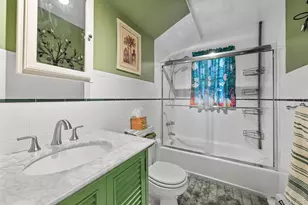 769 Bay Pl, Lindenhurst, NY 11757 - Photo 12