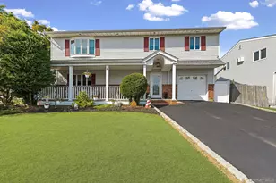 769 Bay Pl, Lindenhurst, NY 11757 - Photo 26