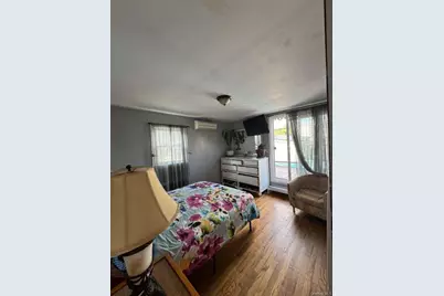 35 Harvard Street, Valley Stream, NY 11580 - Photo 16