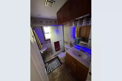 35 Harvard Street, Valley Stream, NY 11580 - Photo 8