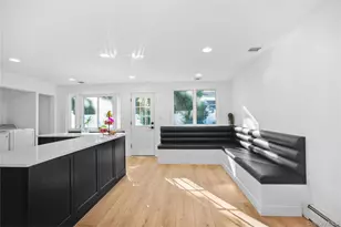 110 Hampton Way, Merrick, NY 11566 - Photo 6