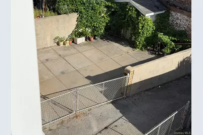 7812 95th Avenue, Ozone Park, NY 11416 - Photo 14