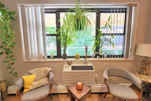 25 Park Pl, Great Neck, NY 11021 - Photo 8