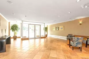 25 Park Pl, Great Neck, NY 11021 - Photo 14