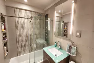 25 Park Pl, Great Neck, NY 11021 - Photo 4