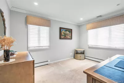 36 Burton Avenue, Plainview, NY 11803 - Photo 18