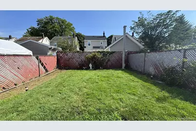 147-20 17th Avenue, Whitestone, NY 11357 - Photo 4