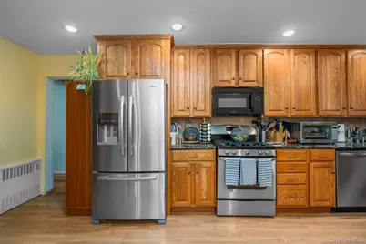 1212 12th Street, West Babylon, NY 11704 - Photo 8