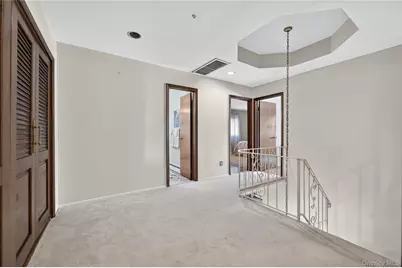 73 Reed Drive, Roslyn, NY 11576 - Photo 16