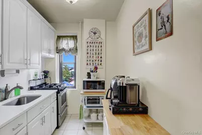 141 Woodmere Boulevard #6E, Woodmere, NY 11598 - Photo 14