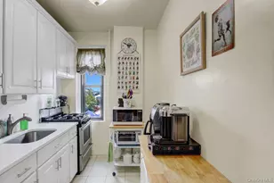 141 Woodmere Blvd, Woodmere, NY 11598 - Photo 14