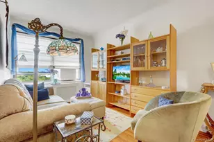 141 Woodmere Blvd, Woodmere, NY 11598 - Photo 8
