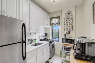 141 Woodmere Blvd, Woodmere, NY 11598 - Photo 2