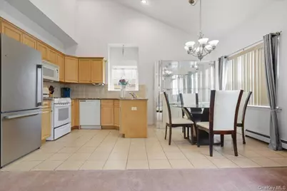 197 Fulton Street #2, Farmingdale, NY 11735 - Photo 8