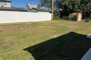 27 Gleaner Ln, Levittown, NY 11756 - Photo 16