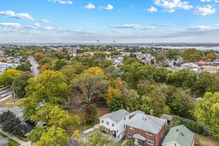 157-03 Locke Ave, Flushing, NY 11357 - Photo 24