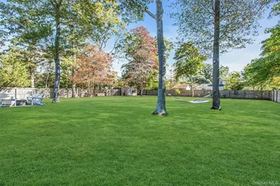 105 Edgewood Ave, Oakdale, NY 11769 - Photo 30