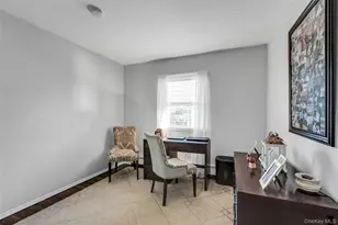 105 Edgewood Ave, Oakdale, NY 11769 - Photo 20