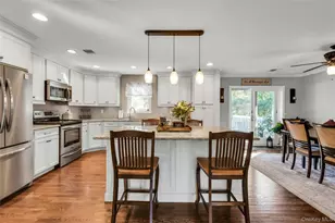 105 Edgewood Ave, Oakdale, NY 11769 - Photo 4