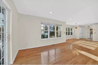 14 Pond View Lane, Ossining, NY 10562 - Photo 8