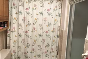 405 Woodbridge Dr, Ridge, NY 11961 - Photo 8