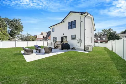 41 Eldridge Avenue, Hempstead, NY 11550 - Photo 36