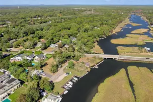 135 South Rd, Westhampton, NY 11977 - Photo 38