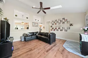 139 Forrest Ave, Shirley, NY 11967 - Photo 4