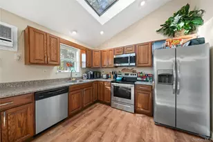 139 Forrest Ave, Shirley, NY 11967 - Photo 6