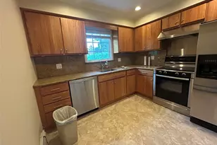 26 Dunes Ln, Port Washington, NY 11050 - Photo 10