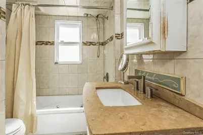 791 Caryl Street, Franklin Square, NY 11010 - Photo 10