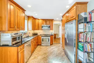 2531 Mount Ave, Oceanside, NY 11572 - Photo 8