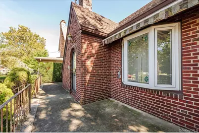 27-19 Murray Street, Flushing, NY 11354 - Photo 2
