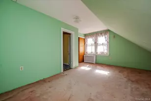 27-19 Murray St, Flushing, NY 11354 - Photo 10