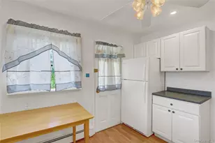 123 Cottage Blvd, Hicksville, NY 11801 - Photo 22